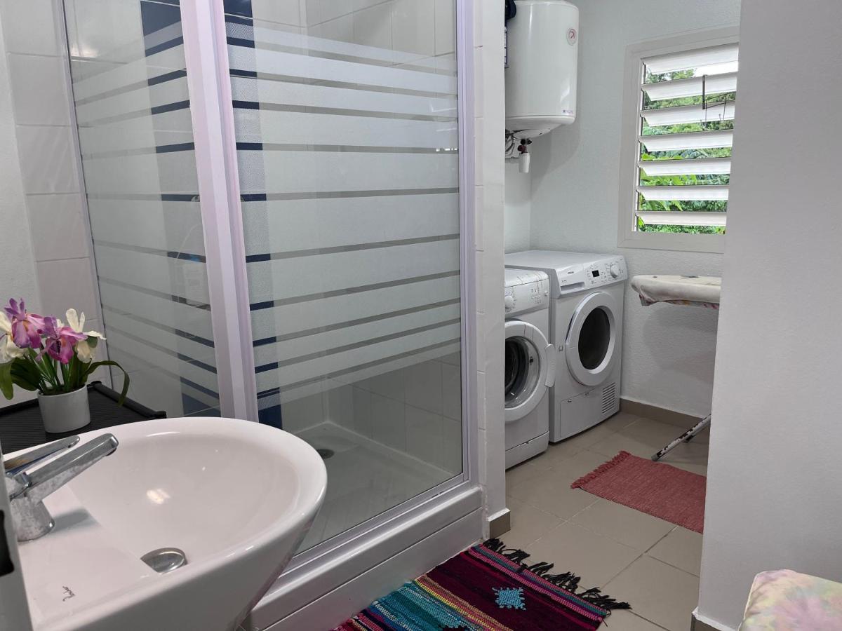 Chambre Chez L'Habitant A 5Mn De L'Aeroport Les Abymes Luaran gambar